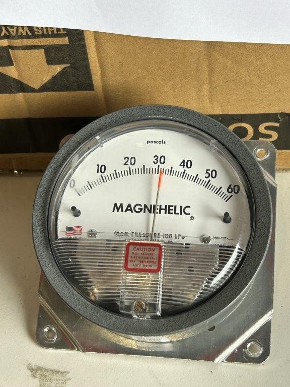 7 x MAGNEHELIC Pressure Gauges
