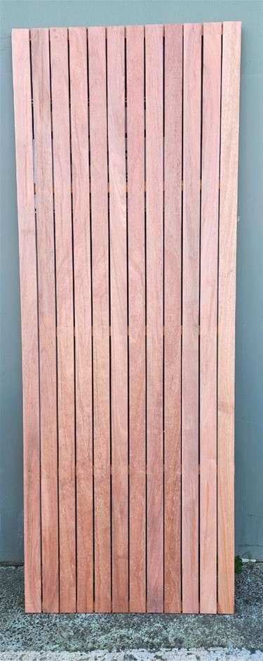 SOLID HARDWOOD PANEL/ SCREENING 2400X900MM SAME SLATS 70MM Highly Durable