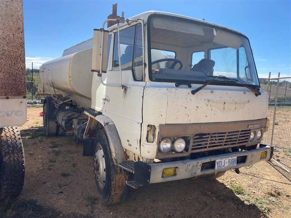 1984 Hino FF 4x2 Fuel Tanker Truck