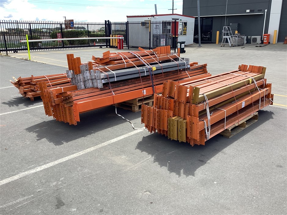 <p>Assorted Racking Beams x 3 Pallets</p>