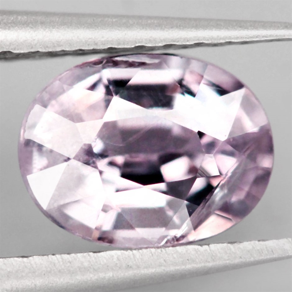 0.72ct Oval Facet Cut Purple Sapphire Gemstone - 1Pc
