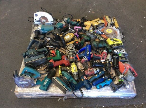 Ryobi/Ozito/BOSCH Mixed Brand and Model Electric Drill/Power Tools