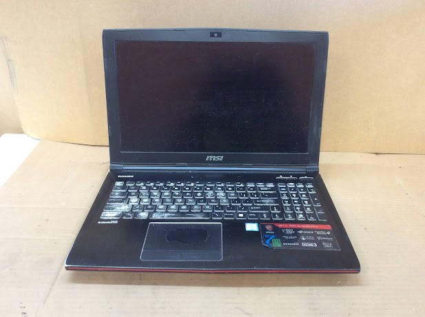 msi GE62 7RE dominator pro Laptop i7-7700HQ 8GBRAM/128GB Black