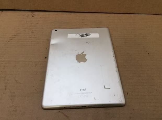 APPLE iPad 6 (A1893) Tablet 32GB