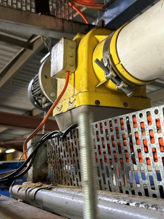 2 x Long Flexi Conveyor Augers With End-Mounted Motors