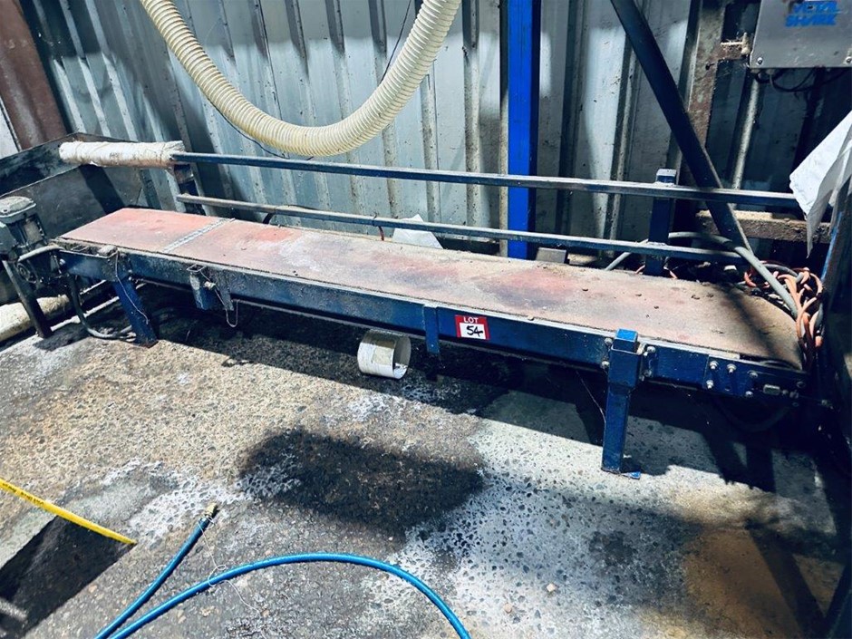 1 x Motorised Conveyor Belt on Fabricated Stand