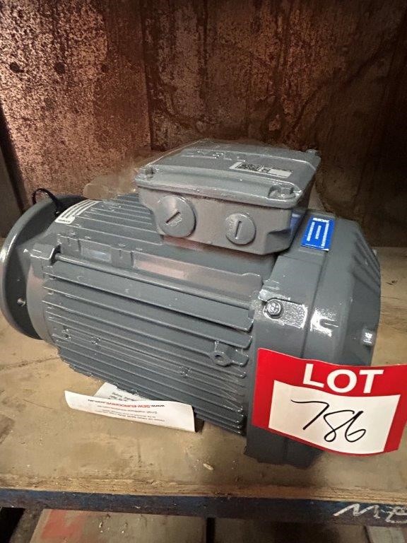 SEW EURODRIVE Electric Motor, Model: DRN90L4/FG/DH