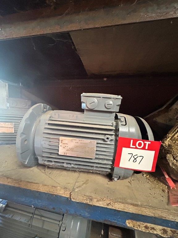 SEW EURODRIVE Electric Motor, Model: DRN90L4/FG/C