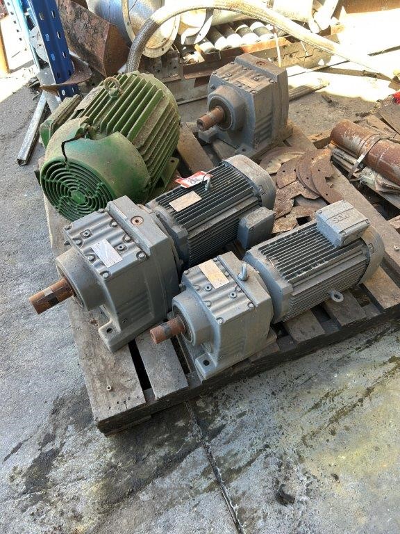 4 x Electric motors and Pump Units Incl. SEW EURODRIVE & WEG Brands