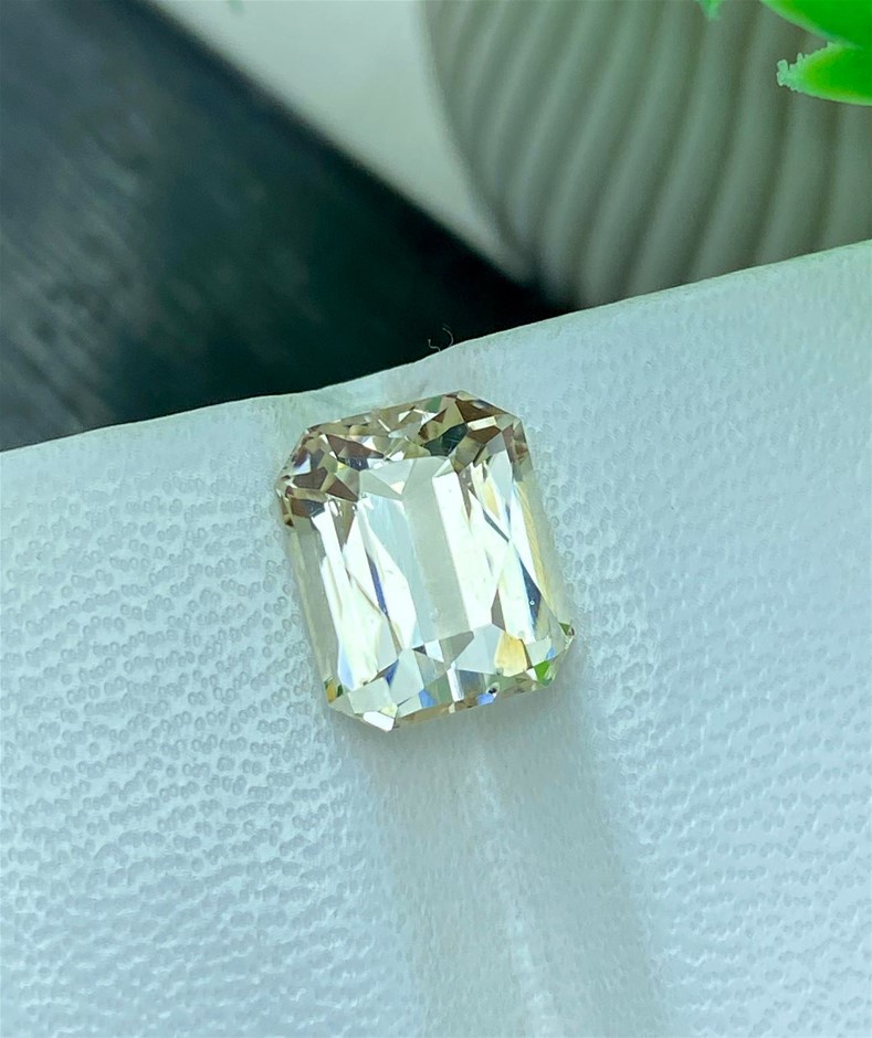 5.90 CT Splendid Natural Kunzite