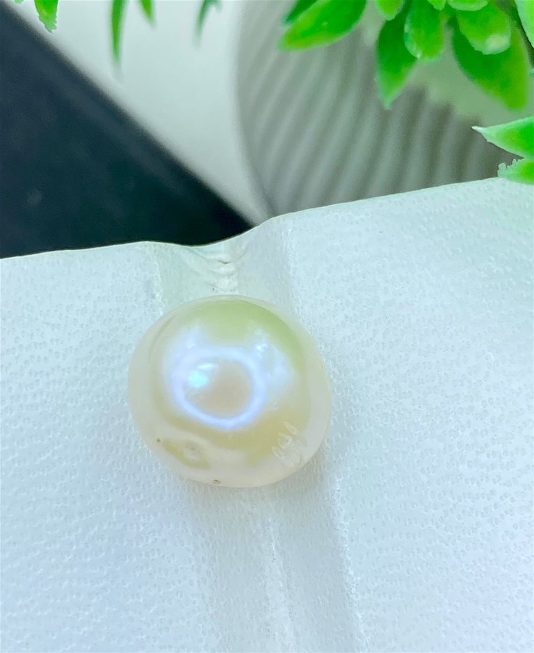7.65 CT Lovely South Sea pearl