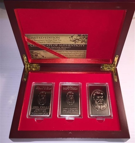 ``NED KELLY`` Set Of 3 x 1oz Ingots & Display Box Finished in 999 Antique