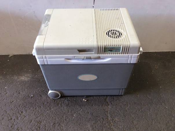 Evercool EC-985-12V Thermoelectric Cooler and Warmer