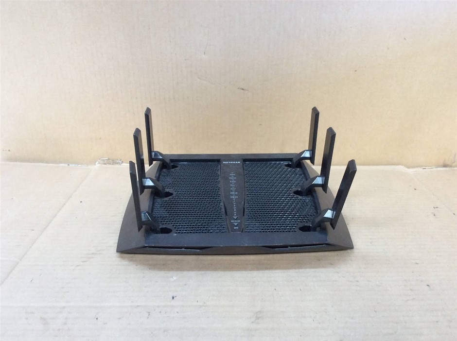 NETGEAR Nighthawk X6 R8000 AC3200 Tri-Band WiFi Router