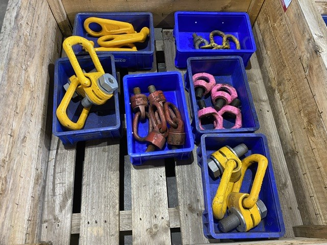 <p>Qty of Assorted Lifting Lugs & Eyebolts<</p>