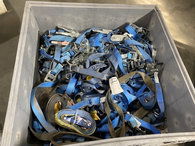 <p>Qty of 2.5ton Ratchet Straps</p>
