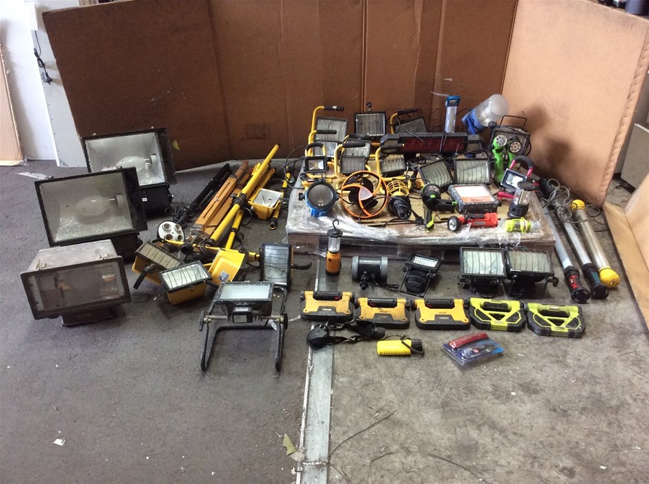 Mixed Brand Portable Work Light Floodlight Set