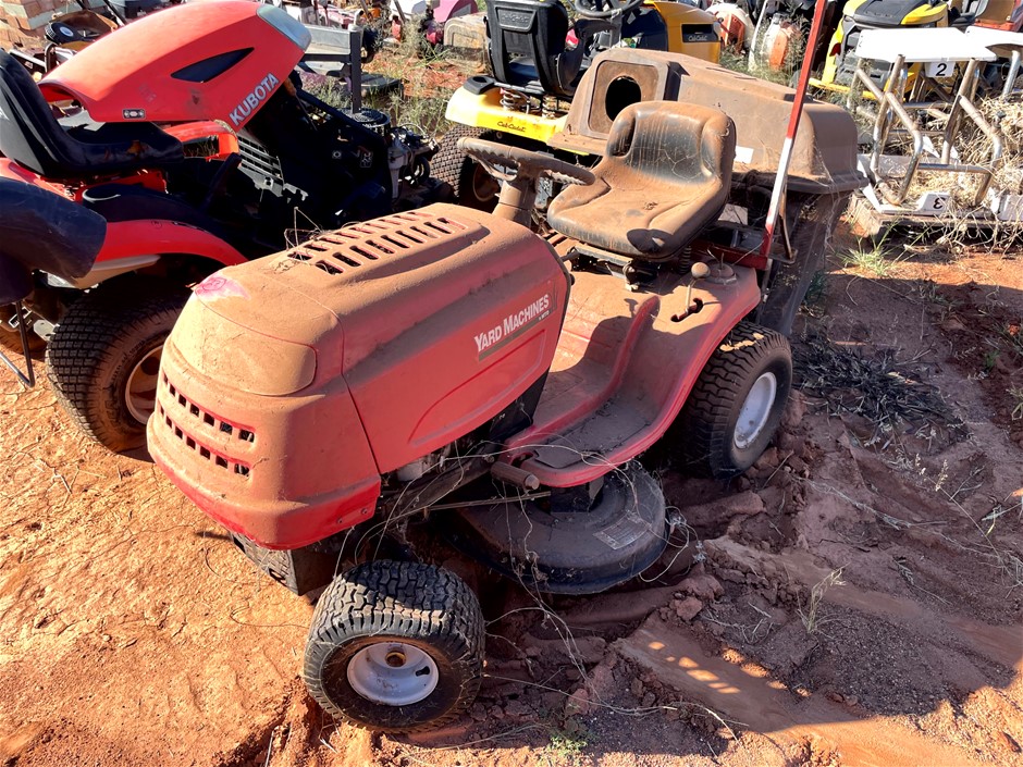 Yard Machines by MTD 38SD 1650 Series
