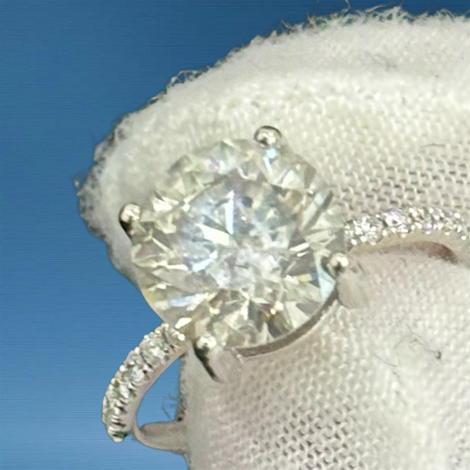 DIAMOND RING WHITE GOLD NATURAL DIAMOND