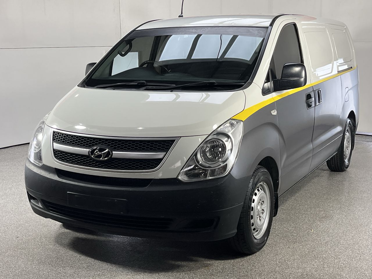 2011 Hyundai iLOAD TQ Turbo Diesel Manual Van