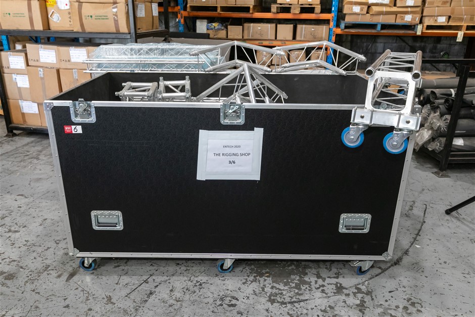 Global Truss Mobile Exhibition Stand with Transport Road Case