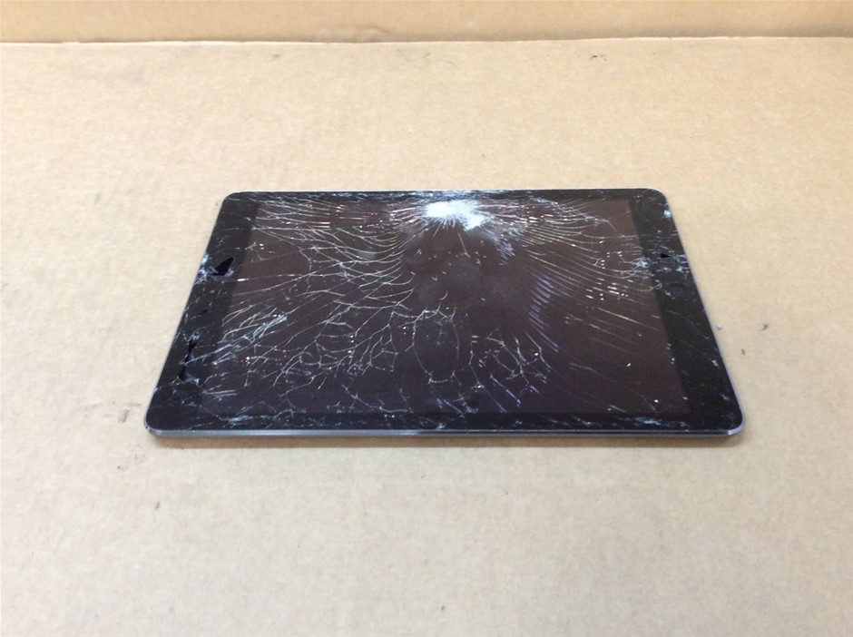 APPLE IPAD AIR 1ST GEN A1474 A7 16GB Tablet