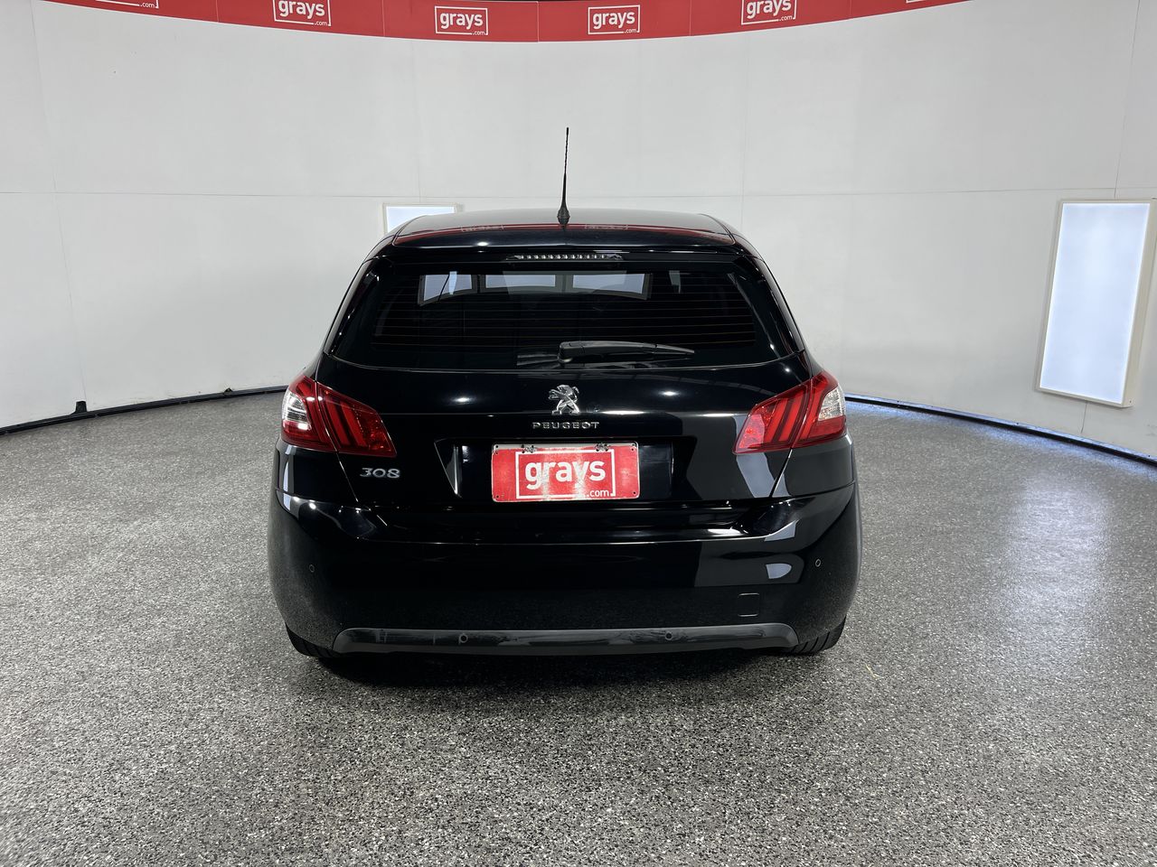 Vehicle photo