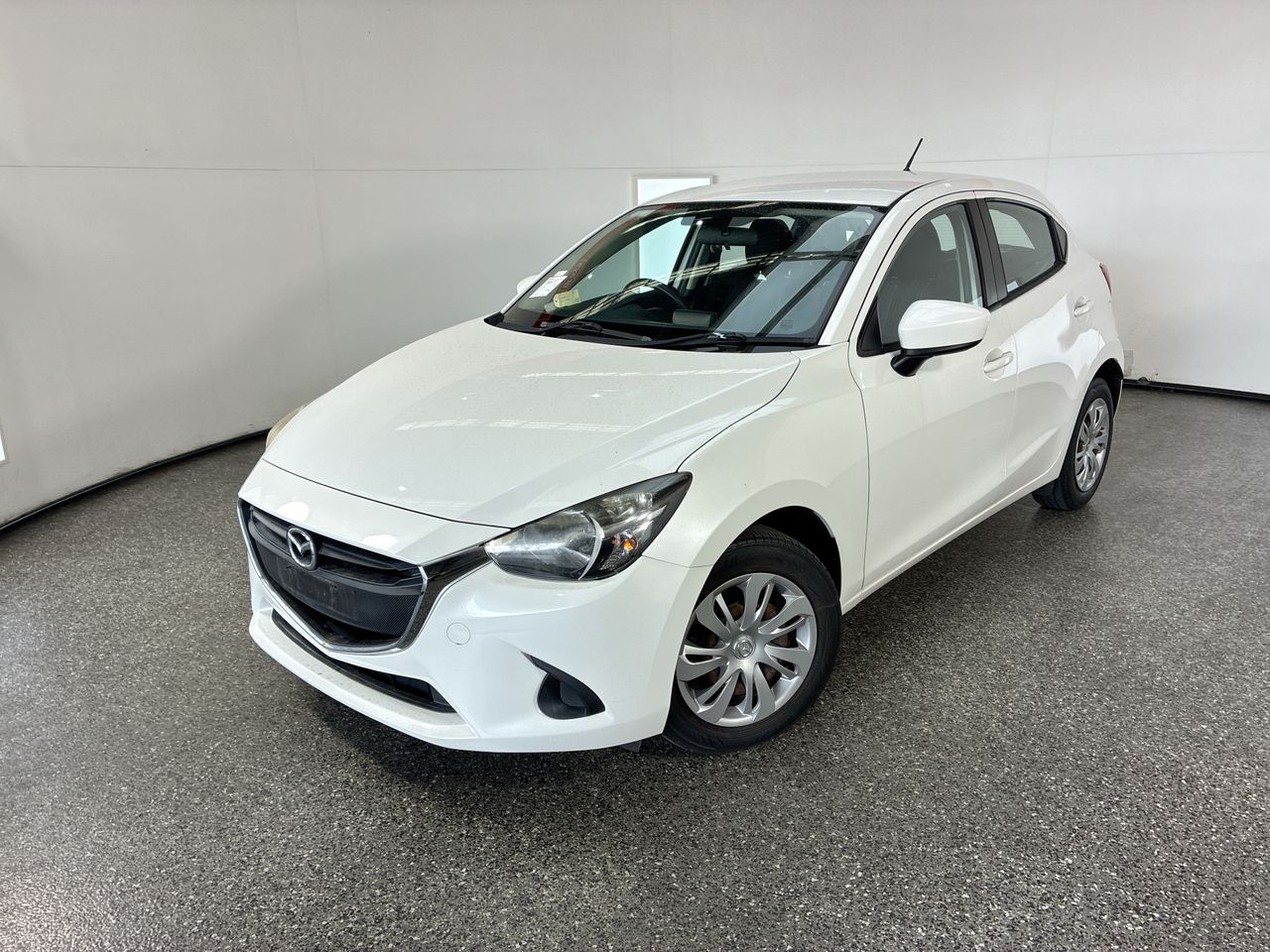 2016 Mazda 2 Neo DL Series Manual Hatchback Auction (0001-10353532 ...
