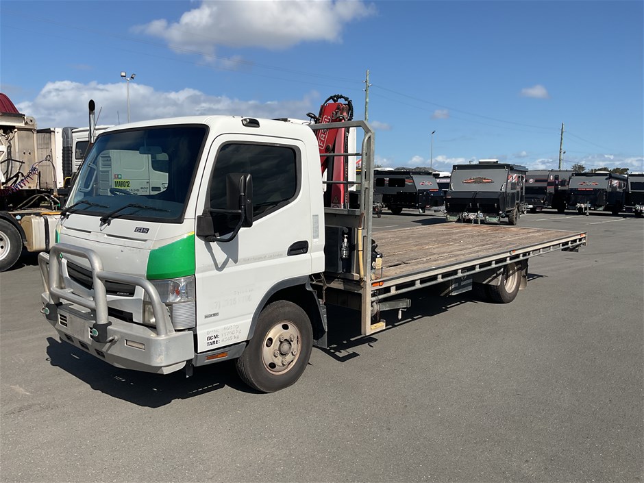 <p>2016 Mitsubishi Fuso 4 x 2 Tray Body Truck</p>