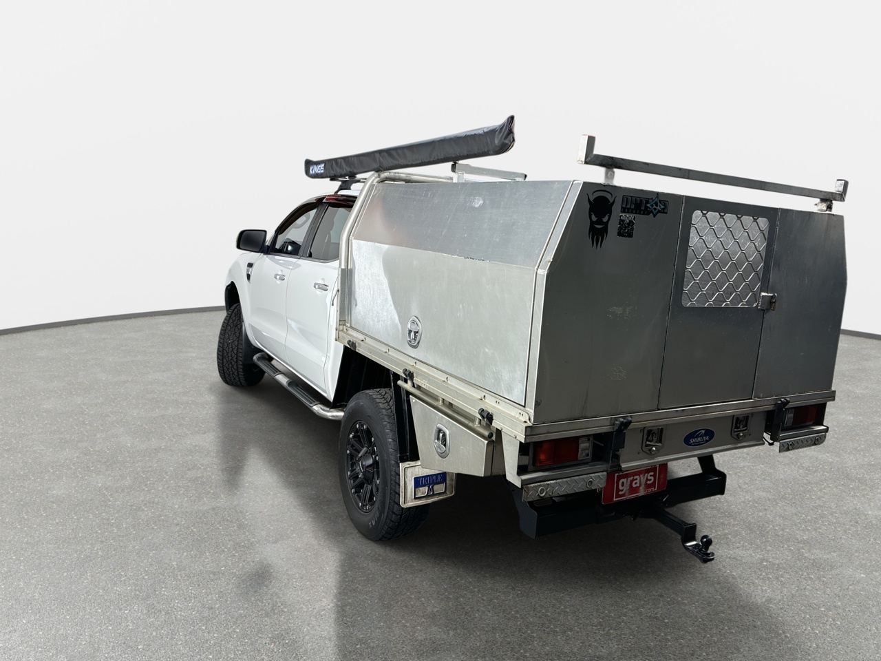 Vehicle photo