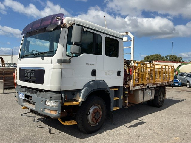 2011 MAN TGM 4x4 Tray Body Truck