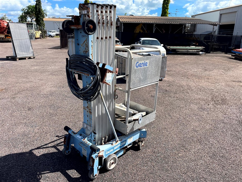 <p>Genie Aerial Work Platform</p>