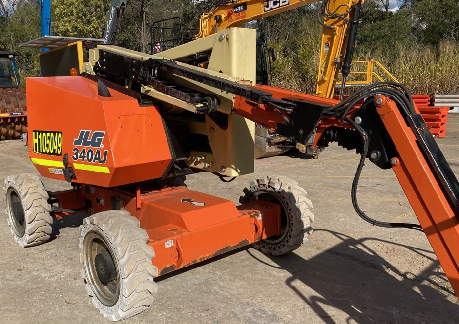 2017 JLG 340AJ Knuckle Boom - 34ft (10.4m) - Diesel - Forest Lake