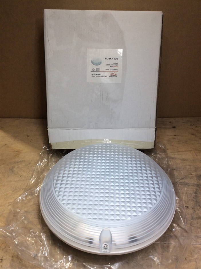Nixon NL-BKR-20/S LED Bunker Light With Sensor