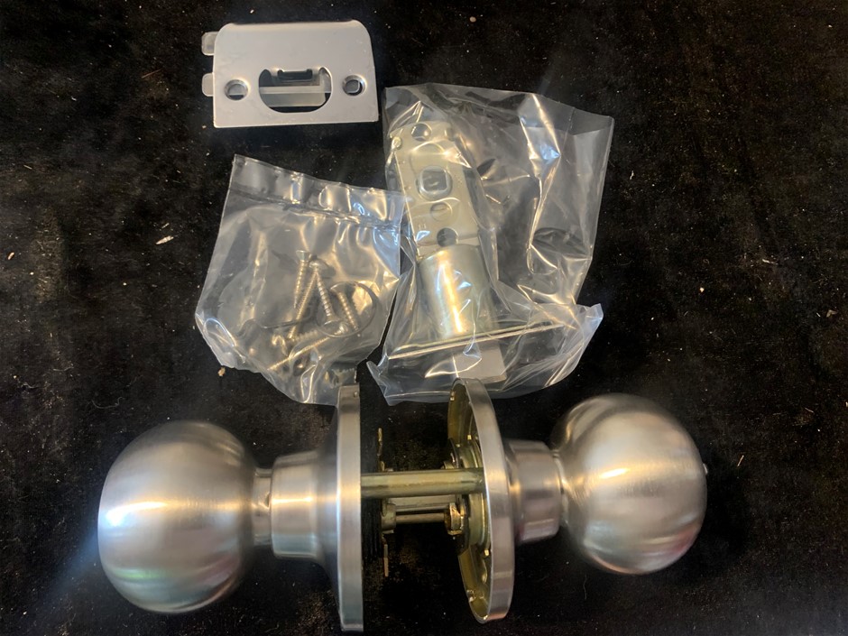 New in Boxes Delf Trade Valencia Privacy Knob Set - Qty 6