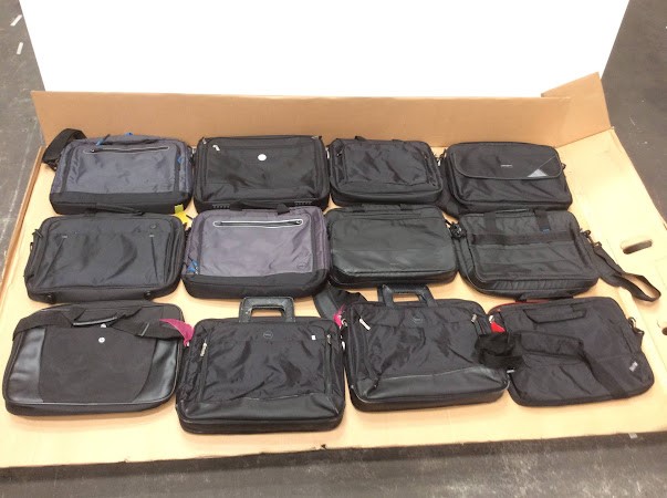 DELL/HP Mixed Brand and Model Laptop Carrying Bags (Lot of 12)