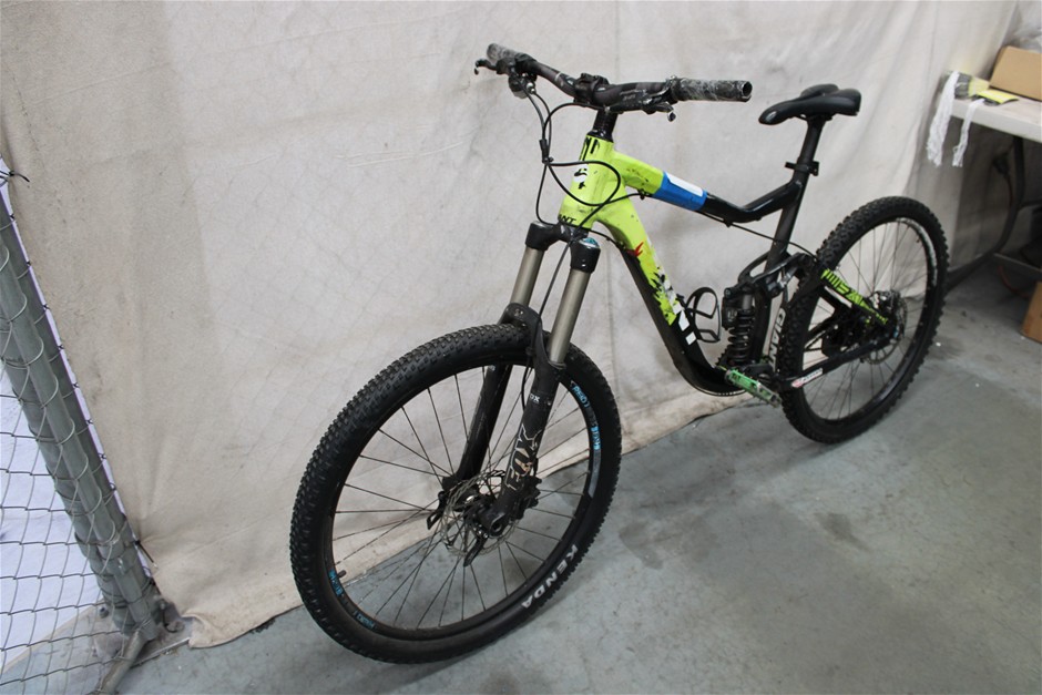 Giant Green/Black Bicycle