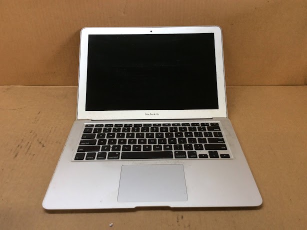 APPLE MacBook Air (A1466)(EMC2559) Laptop i5-3427U 4GBRAM/256GB
