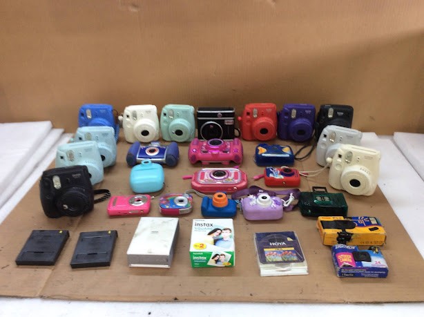 Fujifilm Mixed Brand and Model Instant Cameras/Cameras