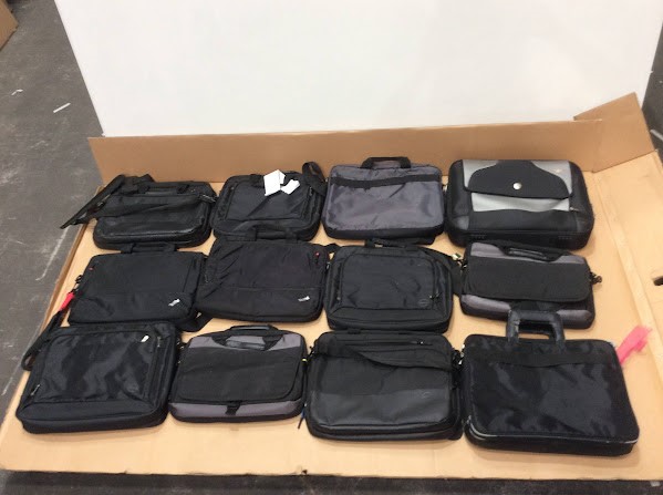 Lenovo/Dell Mixed Brand and Model Laptop Bags (Lot of 12)