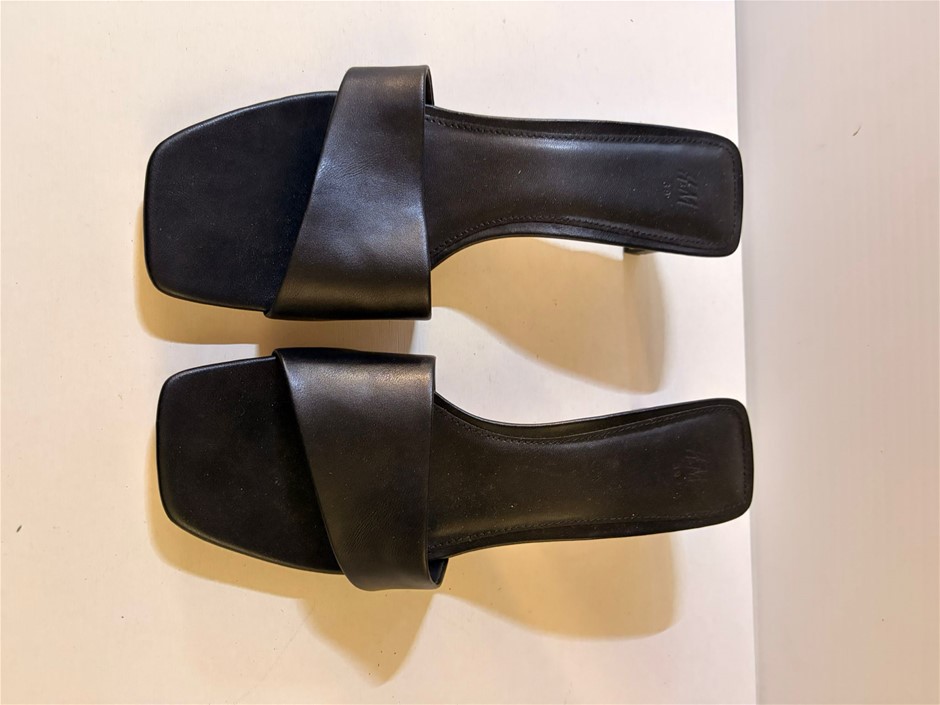 H&M Black Kitten-heeled Leather Sandals (Size: 39)