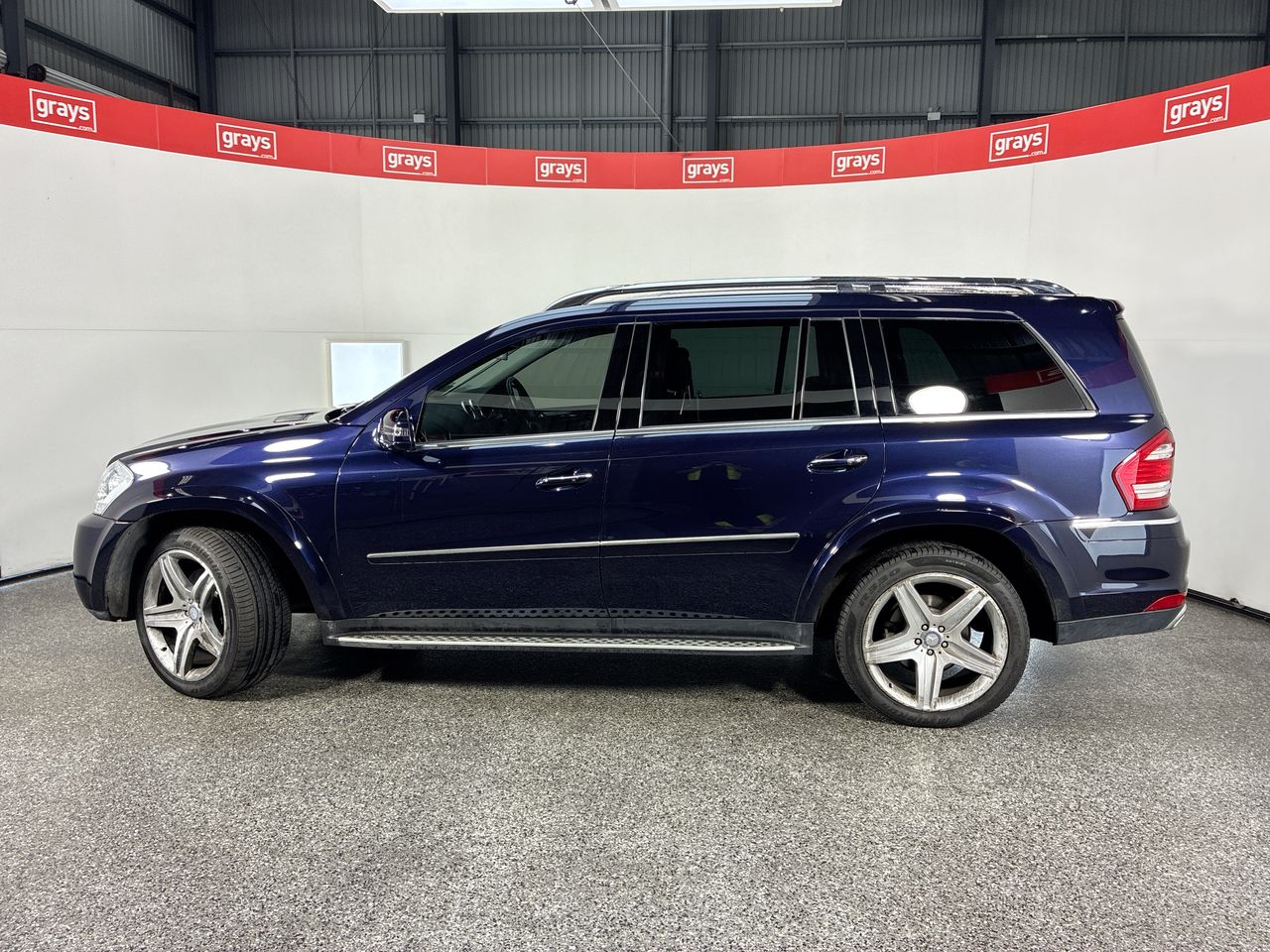 Vehicle photo