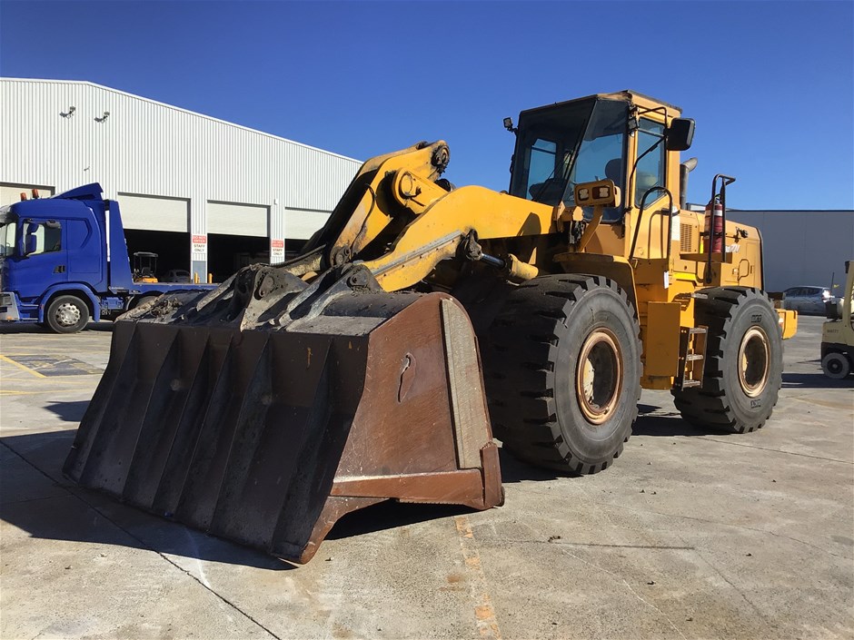 <p>Kawasaki  80ZV Wheel Loader</p>
