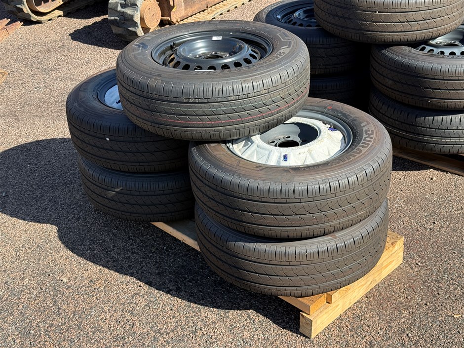 <p>5 x Wheels (Assorted)</p>
