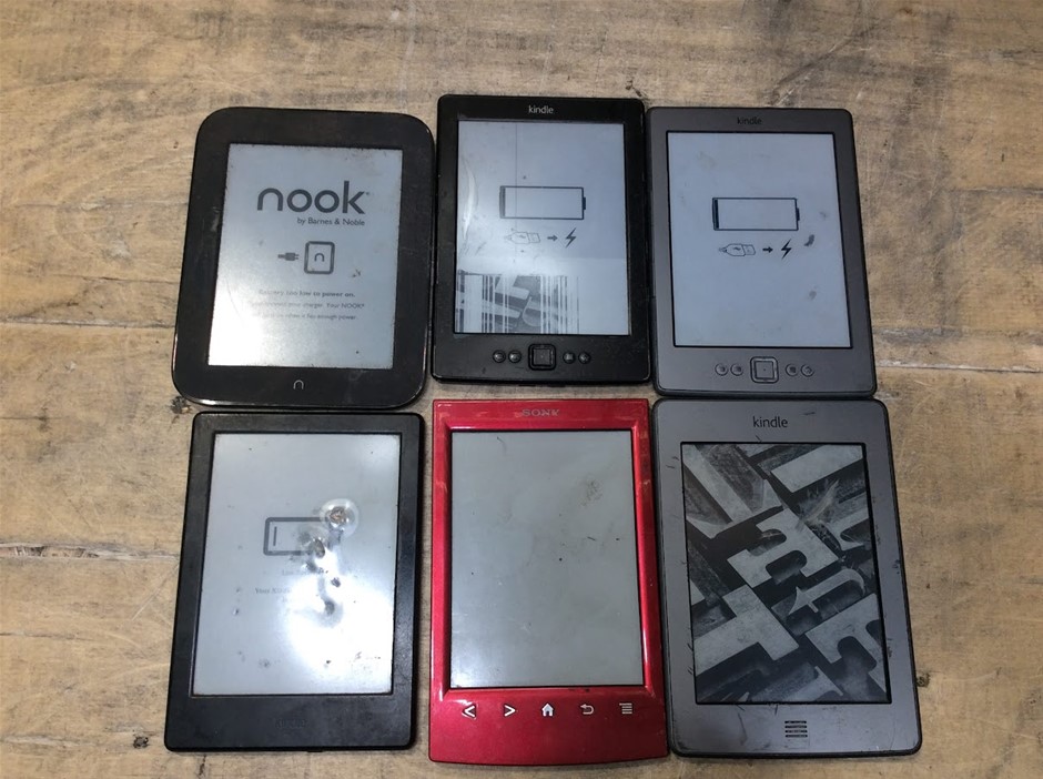 Amazon Kindle And Barnes & Noble Nook E-Readers (Lot of 6)