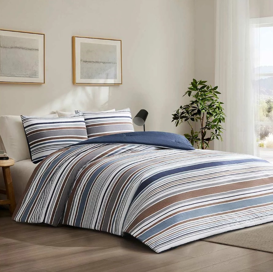 SERELENA Bed Sheet Comforter Set, Queen, Montery Stripe.