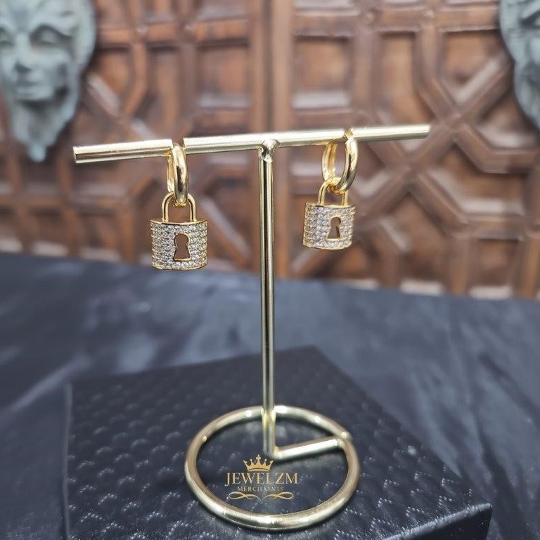 22K/Italy Gold Filled Earring -(stamped 22K/Italy)-Warranty Quality-Bonus