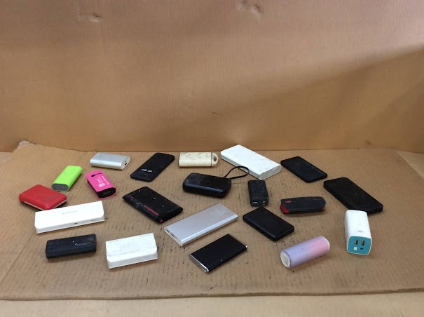 ROMOSS Mixed Brand and Model Portable Power Banks/Electronic devices