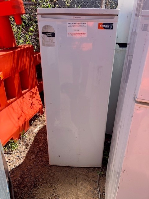 9x Refrigerators - Gladstone