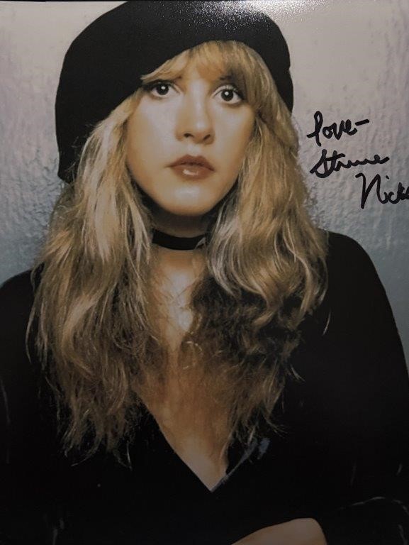 FLEETWOOD MAC'S STEVIE NICKS SIGNED PHOTO